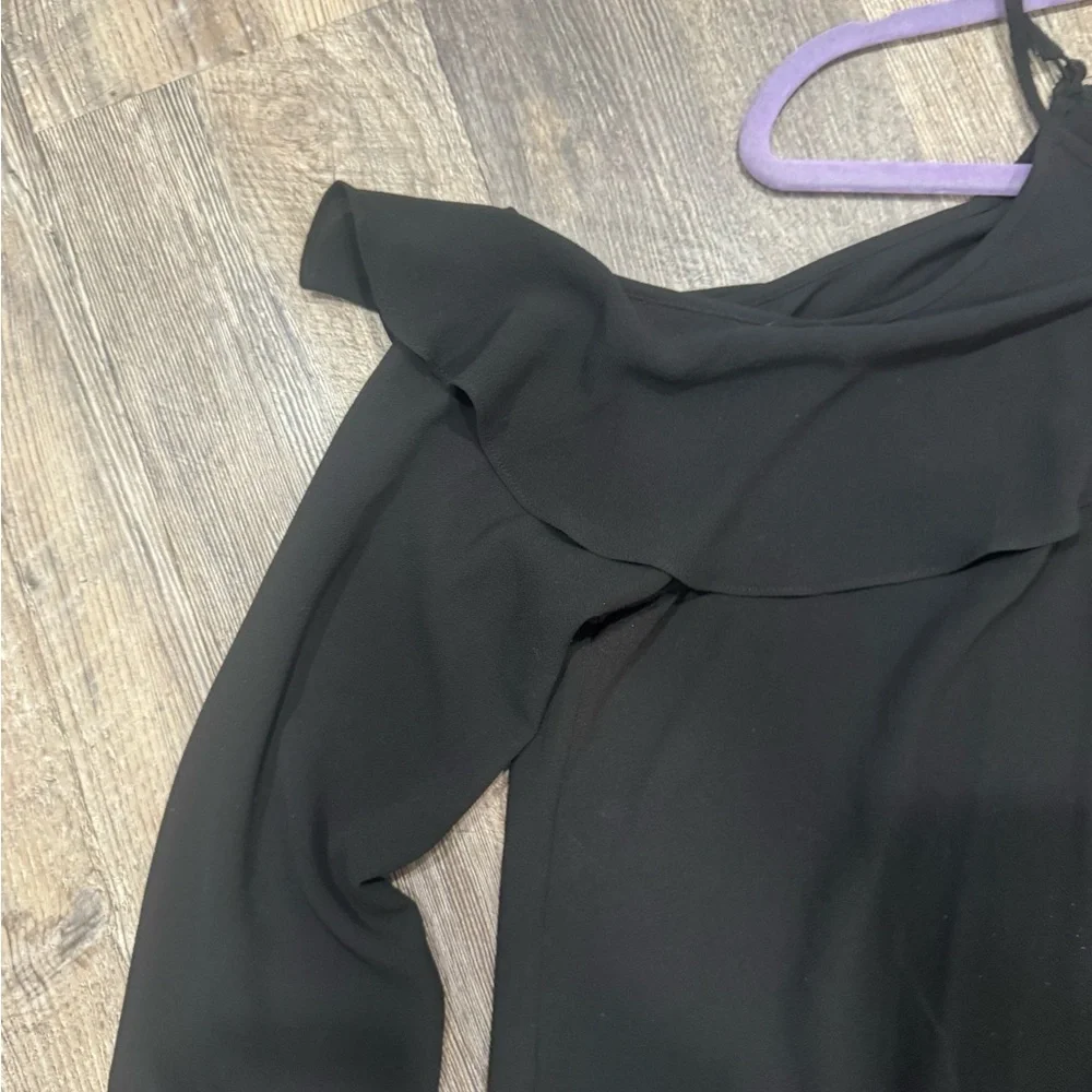 Michael Kors Black Cold-Shoulder Ruffle Halter Blouse